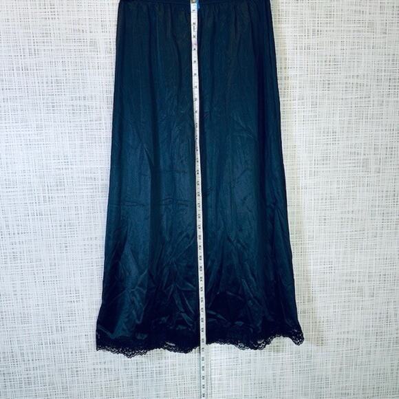 Greenco Maid Black Slip, Antron III Nylon Exclusive of Ornamentation Med USA VTG - Picture 8 of 11
